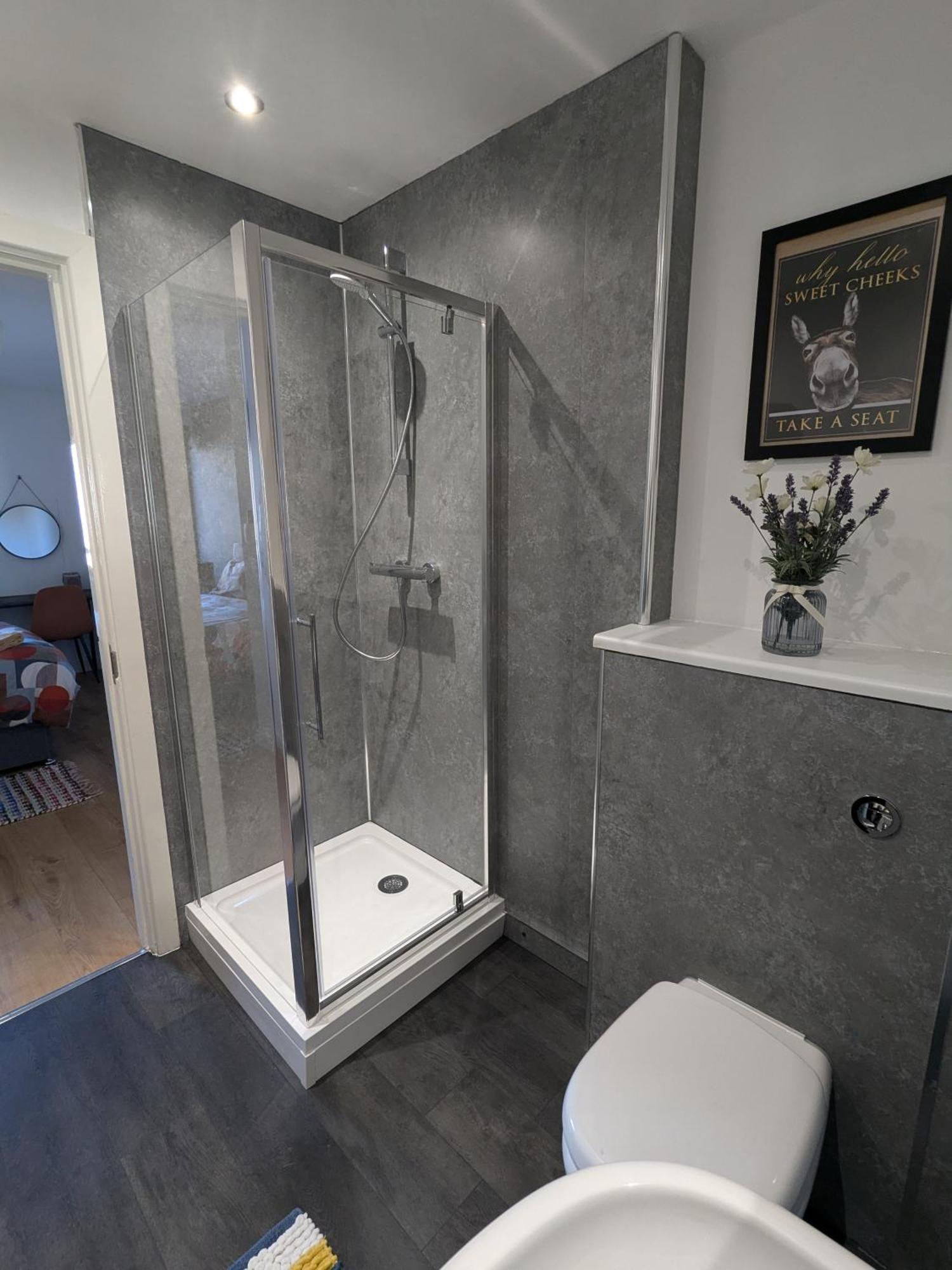 Stunning Modern Coventry City Centre Apartment Ngoại thất bức ảnh